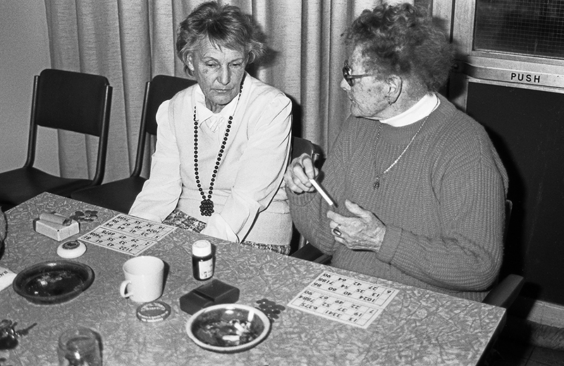 Life in an Inner Melbourne Housing Estate, 1986: Australia : Richard Moore : Journalist : Photographer :